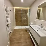 Espacios Blanco Santiago * バリャドリド