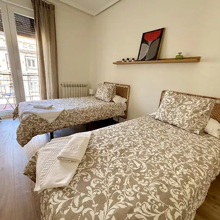 Espacios Blanco Santiago Βαγιαδολίδ